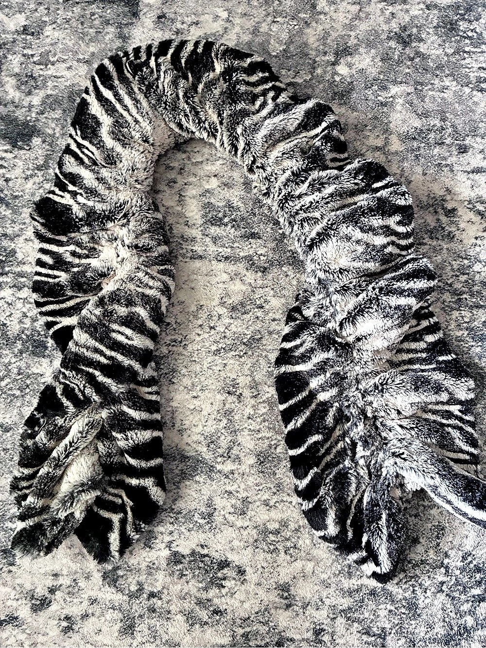 Super Soft Croft & Barrow Zebra Print Scarf Black & White